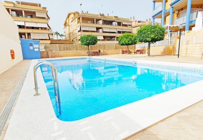  in Canet d´en berenguer - Global Properties: Apartment with pool and terrace in Canet beach