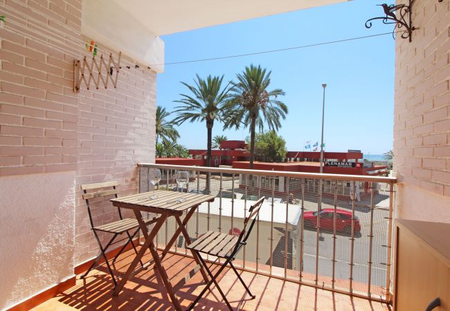  in Puerto de Sagunto - Global Properties: Apartment on the first line, Puerto de Sagunto beach